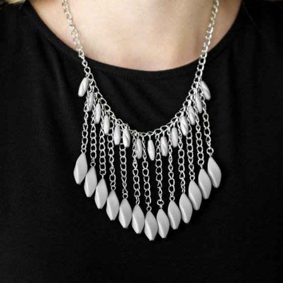 Jewelry - Venturous Vibes – Silver Necklace Earrings Set
